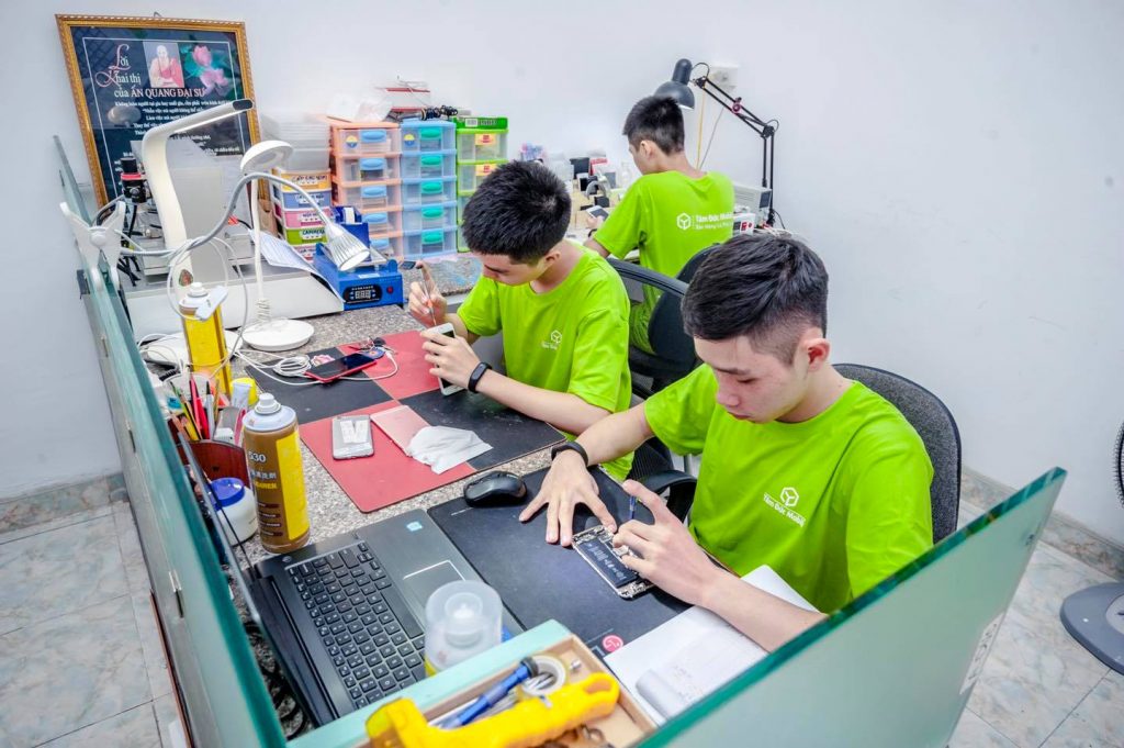 Sửa Chữa Điện Thoại iPhone Uy Tín Ninh Bình
