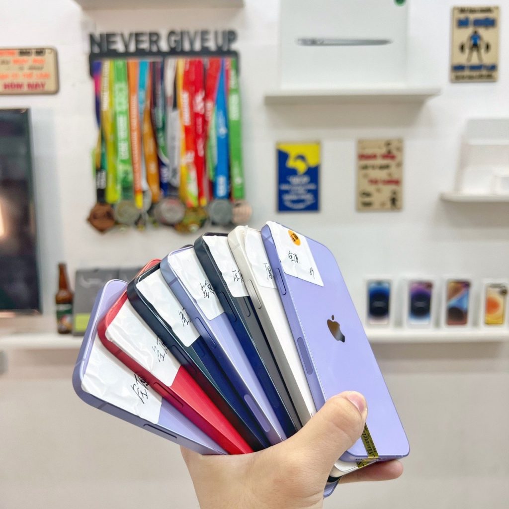 iPhone 12 với tầm giá từ 11 đến 12 triệu

