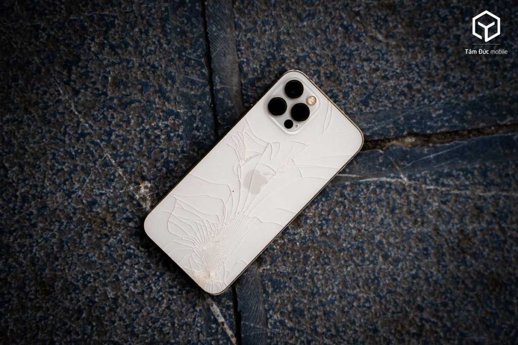 iPhone 12 Pro thay lưng kính có mất chống nước không?