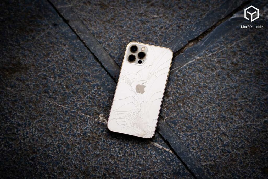 iPhone 12 Pro thay lưng kính có mất chống nước không?