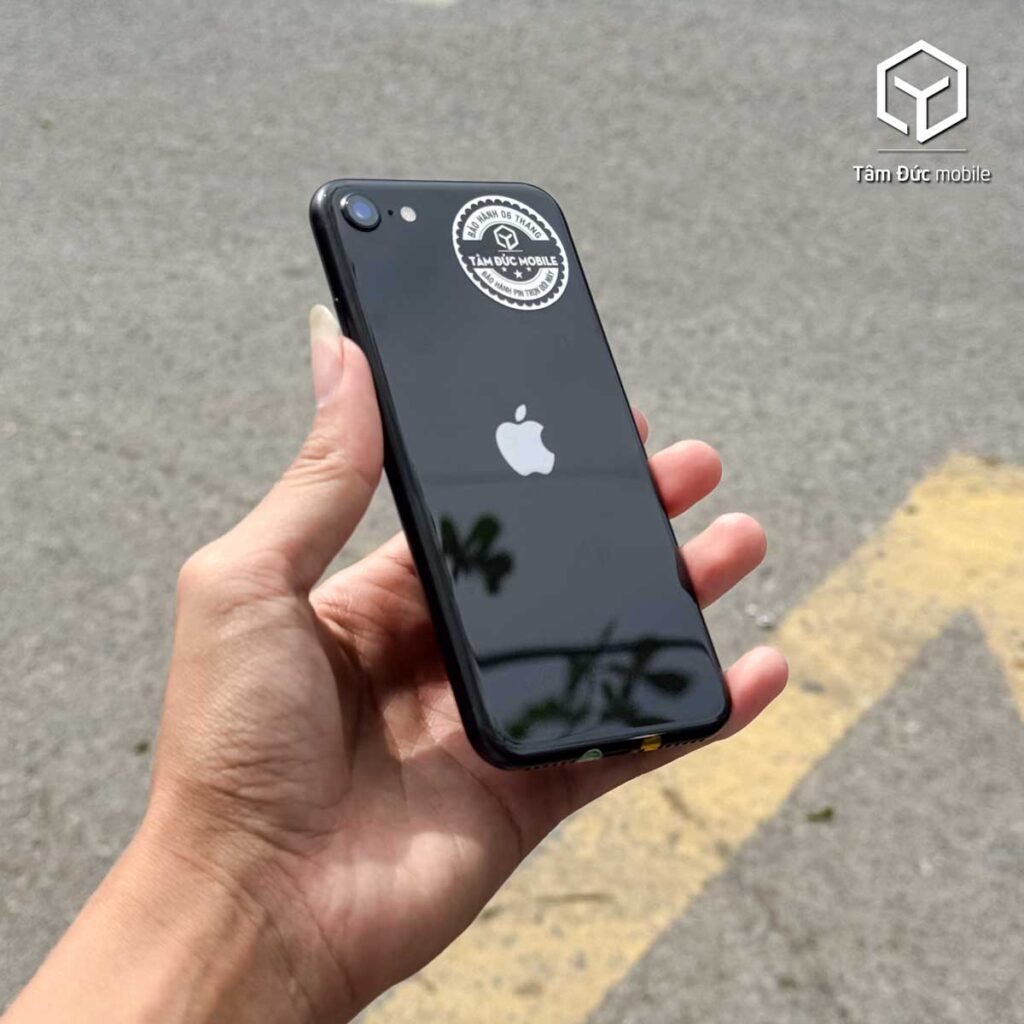 iPhone SE có còn đáng mua trong năm 2026 không? | Tâm Đức Mobile
