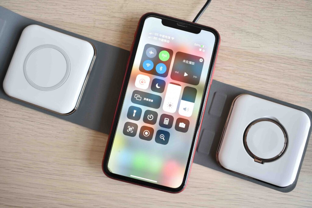 Giới hạn sạc iPhone ở 80% có thực sự tốt cho pin? | Tâm Đức Mobile 2 Giới hạn sạc iPhone ở 80% có thực sự tốt cho pin? | Tâm Đức Mobile