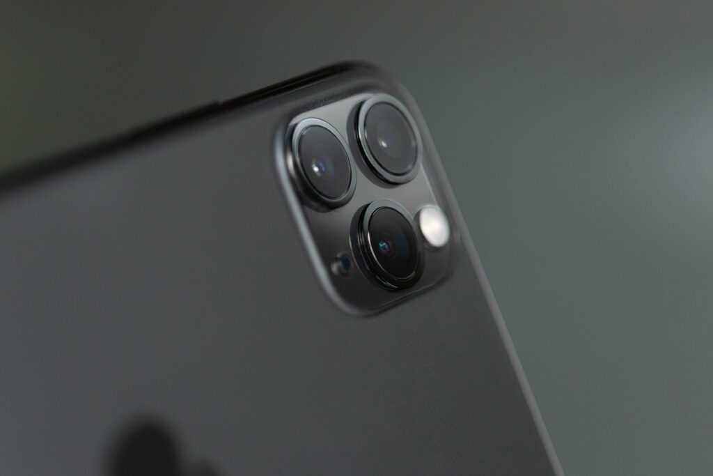 iPhone 11 Pro Max năm 2026: Giá rẻ có còn đáng mua? | Tâm Đức Mobile 7 iPhone 11 Pro Max năm 2026: Giá rẻ có còn đáng mua? | Tâm Đức Mobile
