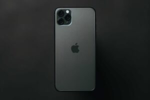 iPhone 11 Pro Max năm 2026: Giá rẻ có còn đáng mua? | Tâm Đức Mobile