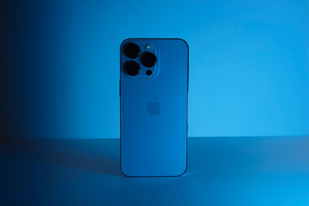 So sánh iPhone 13 Pro Max và 18 Pro Max: Có nên lên đời? | Tâm Đức Mobile
