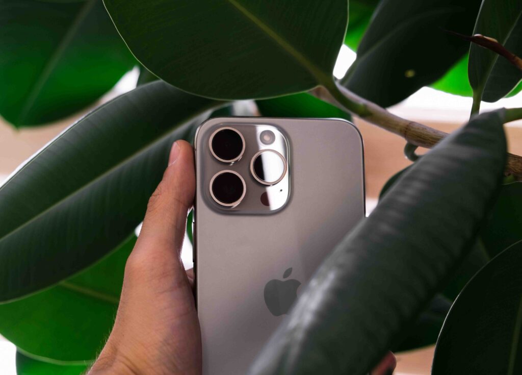 So sánh iPhone 15 Pro và iPhone 15 Pro Max năm 2026: Nên mua máy nào? | Tâm Đức Mobile 1 So sánh iPhone 15 Pro và 15 Pro Max năm 2026: Nên mua máy nào?