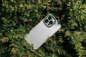 So sánh iPhone 15 Pro và 15 Pro Max năm 2026: Nên mua máy nào?